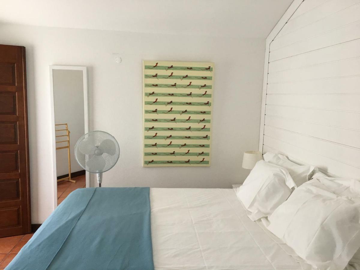 ヴィラ・ノヴァ・デ・ミルフォンテス A Casa Da Arvore Bed & Breakfast エクステリア 写真